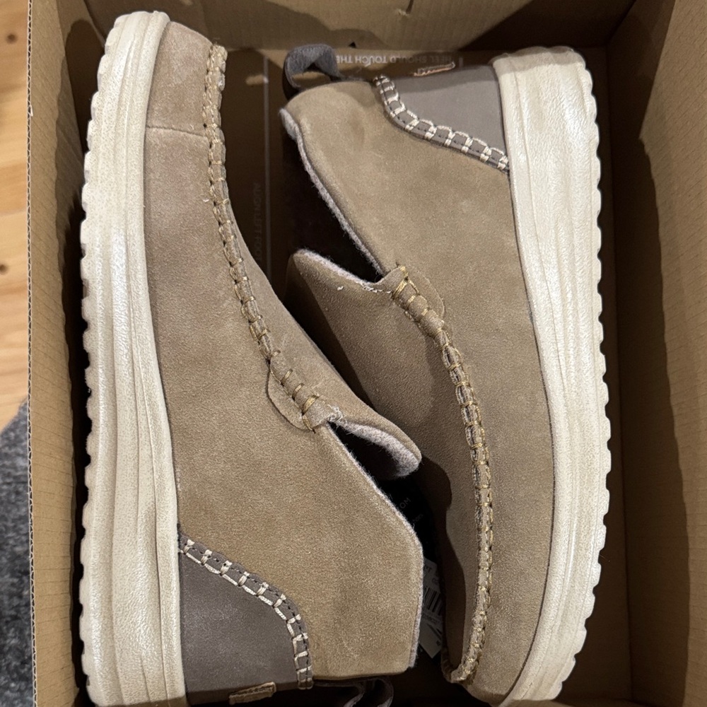 Women's Tan Suede Loafers